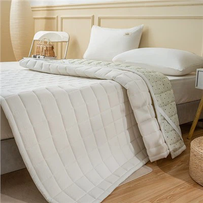 रजाई बना हुआ कपास गद्दा पैड